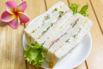 Sandwich with ham.