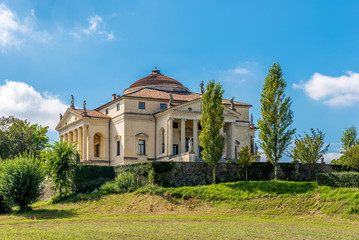 Fototapeta na wymiar Villa Capra 