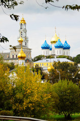 Fototapeta premium Autumn in Trinity Sergius Lavra. UNESCO Heritage SIte.
