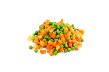 Frische Grüne Erbsen mit geschnittenen Karotten