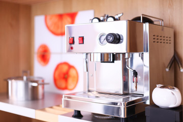 Kaffeemaschine in Küche