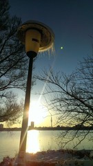 Laterne mit Eiszapfen