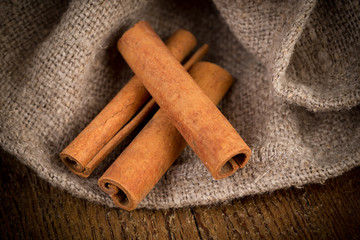 cinnamon sticks