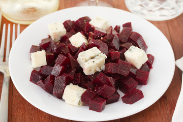 salad beet with cheese