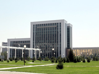 Tashkent building of the Ministry of Finance 2007