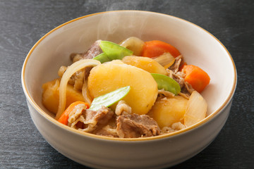 牛肉の肉じゃが