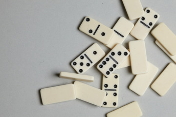 domino pieces