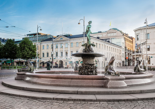 Helsinki, Havis Amanda Statue