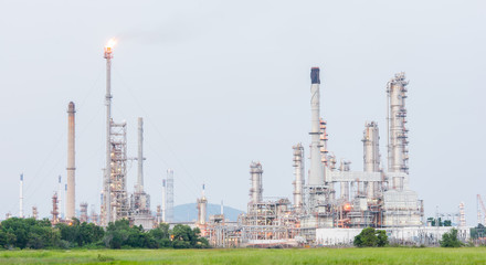 Obraz premium petrochemical industrial plant power station