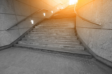 Nowoczesne betonowe schody