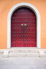 red chinese door