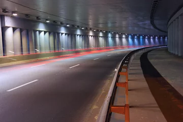 Foto op Plexiglas Tunnel In de tunnel