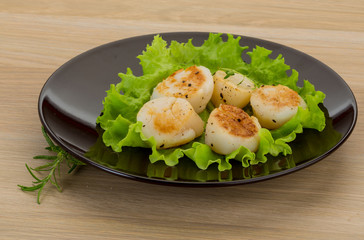Grilled scallops