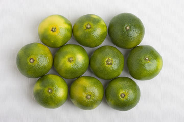 青い早稲みかん