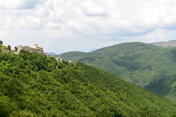Fototapeta premium Morro Reatino, italian village