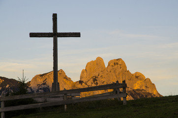 Kreuz vor Gimpel und Rote Flüh, Tannheimer Tal