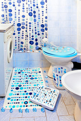 Blue dots bathroom