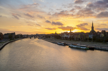 wieczorna panorama szczecina,widok na zamek,Odrę i katedrę © Mike Mareen