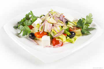 Vegetable salad with cheese