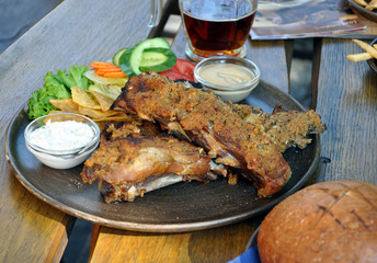 roasted ribs and beer