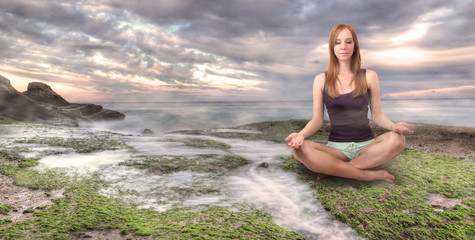 Fototapeta na wymiar Girl meditation