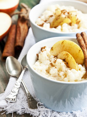 Rice Pudding with Apple and Cinnamon
