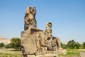Fototapeta na wymiar Memnonkoloss Tempel des Amenophis