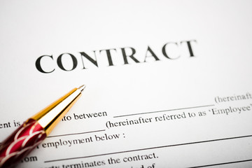 Fototapeta premium Pen on the contract papers