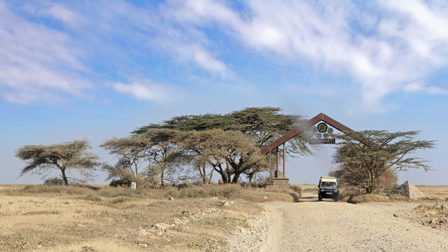 Fototapeta Entrance gate at Serengeti, Tanzania.