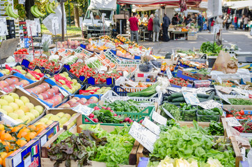 Italia, Mercato ortofrutticolo rionale