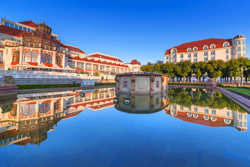Baltic architecture of Sopot reflected in the fountain, Poland - obrazy, fototapety, plakaty