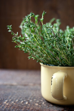 Thume bunch in a light yellow cup