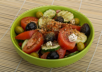 Famous greek salad