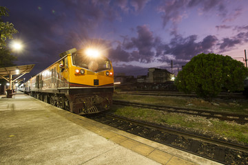 Fototapeta na wymiar Train at night