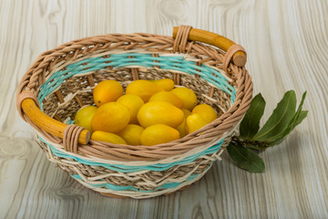 Yellow cherry tomatoes