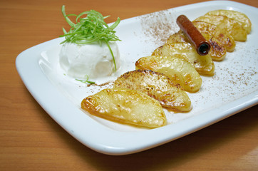 Easy dessert apples baked