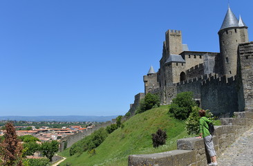 Fototapeta na wymiar Von der Porte d´Aude Blick auf die Neustadt Carcassonne