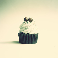 Vintage hazelnut cupcake