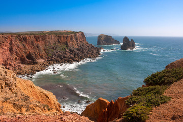 Fototapeta na wymiar Portugal, ocean cliffs