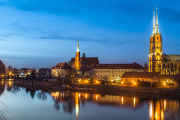 Fototapeta na wymiar Cathedral Island in the evening Wroclaw, Poland