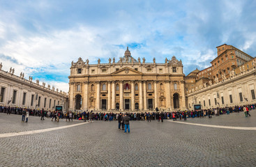 Fototapeta na wymiar Saint Peter's square in Vatican, Rome
