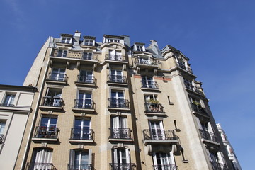 Fototapeta premium Immeuble ancien à Paris