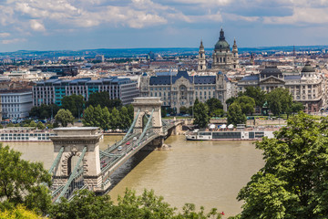 Fototapeta na wymiar Chain Bridge and Hungarian Parliament, Budapest, Hungary