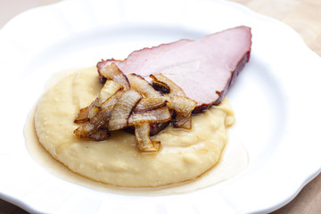 smoked ham with pea mash