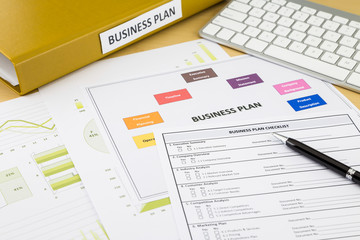 Business plan checklist and documents
