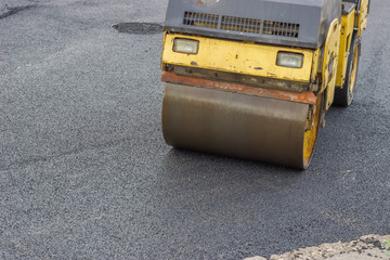 Small static steel wheel roller