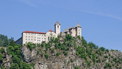 Fototapeta na wymiar L'abbaye de la Sainte-Croix de Säben