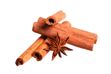 Star anise and cinnamon beer ingredients