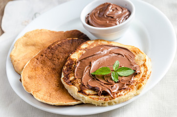 Pancakes with chocolate cream