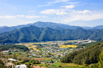 정상에서 본 마을